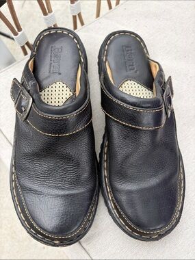 Born Black Leather Slip-On Clog with Contrast Stitching Size 8 39